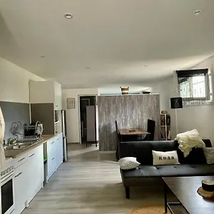  Appartement Joli Avec Accès Jardin France